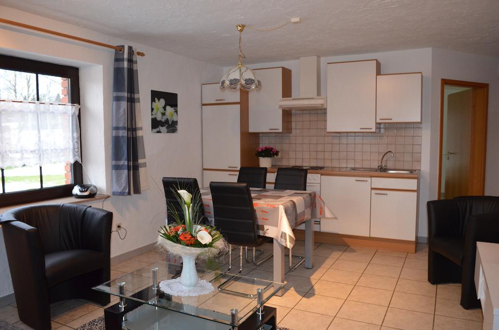 Ferienwohnungen "Crombacher Muehle" St. Vith Room photo